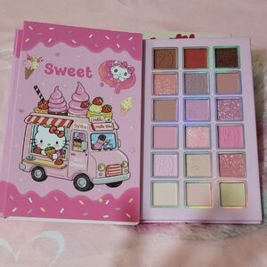 Sweet Eyeshadow Palette with Pink and Brown Shades